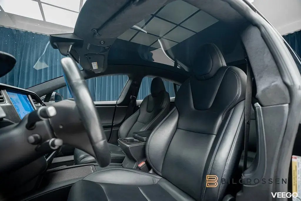 Tesla Model S Performance 761hk Uppgr AP Summon P-Värm Pano 560kW