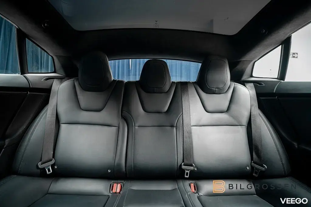 Tesla Model S Performance 761hk Uppgr AP Summon P-Värm Pano 560kW