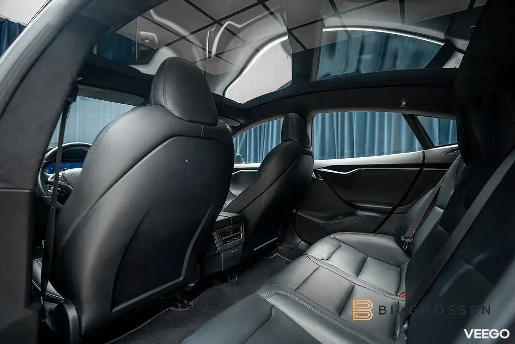 Tesla Model S Performance 761hk Uppgr AP Summon P-Värm Pano 560kW