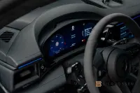 Porsche Macan Turbo Electric 585hk Burmester Hud P-Disp MOMS 430kW thumbnail