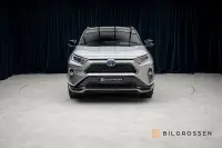 Toyota RAV4 Plug in AWD-i 306hk Style Drag B-Kamera MOMS 225kW thumbnail