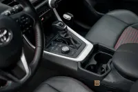 Toyota RAV4 Plug in AWD-i 306hk Style Drag B-Kamera MOMS 225kW thumbnail