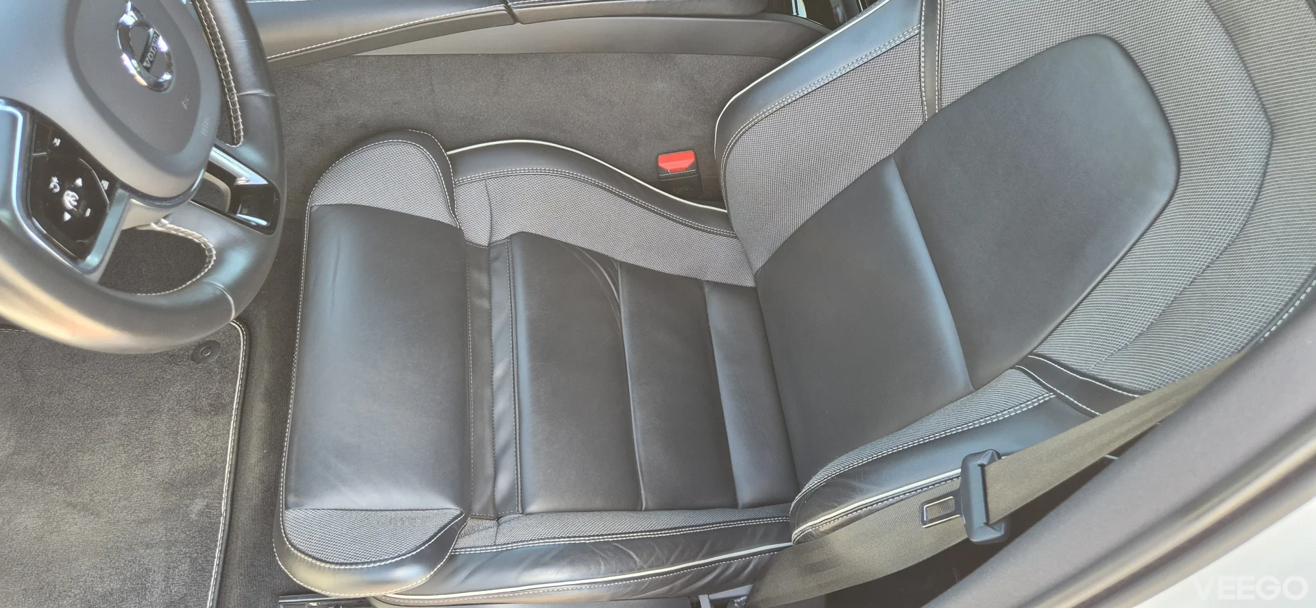 Volvo V60 T8 MY21 2.0 298kW