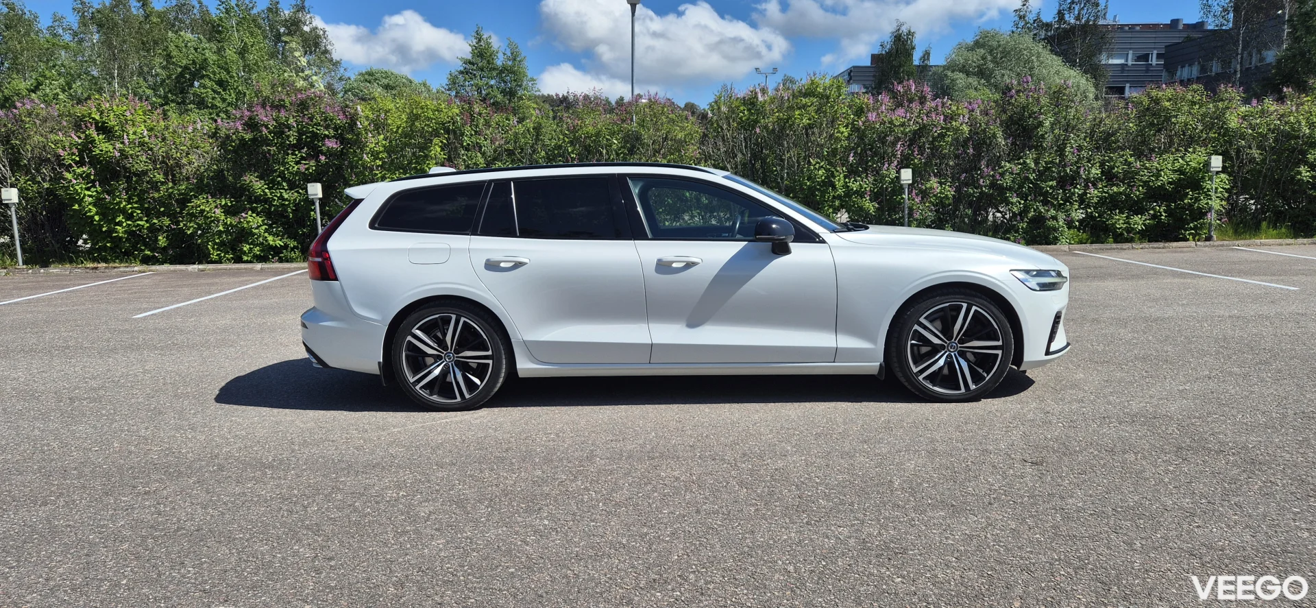 Volvo V60 T8 MY21 2.0 298kW