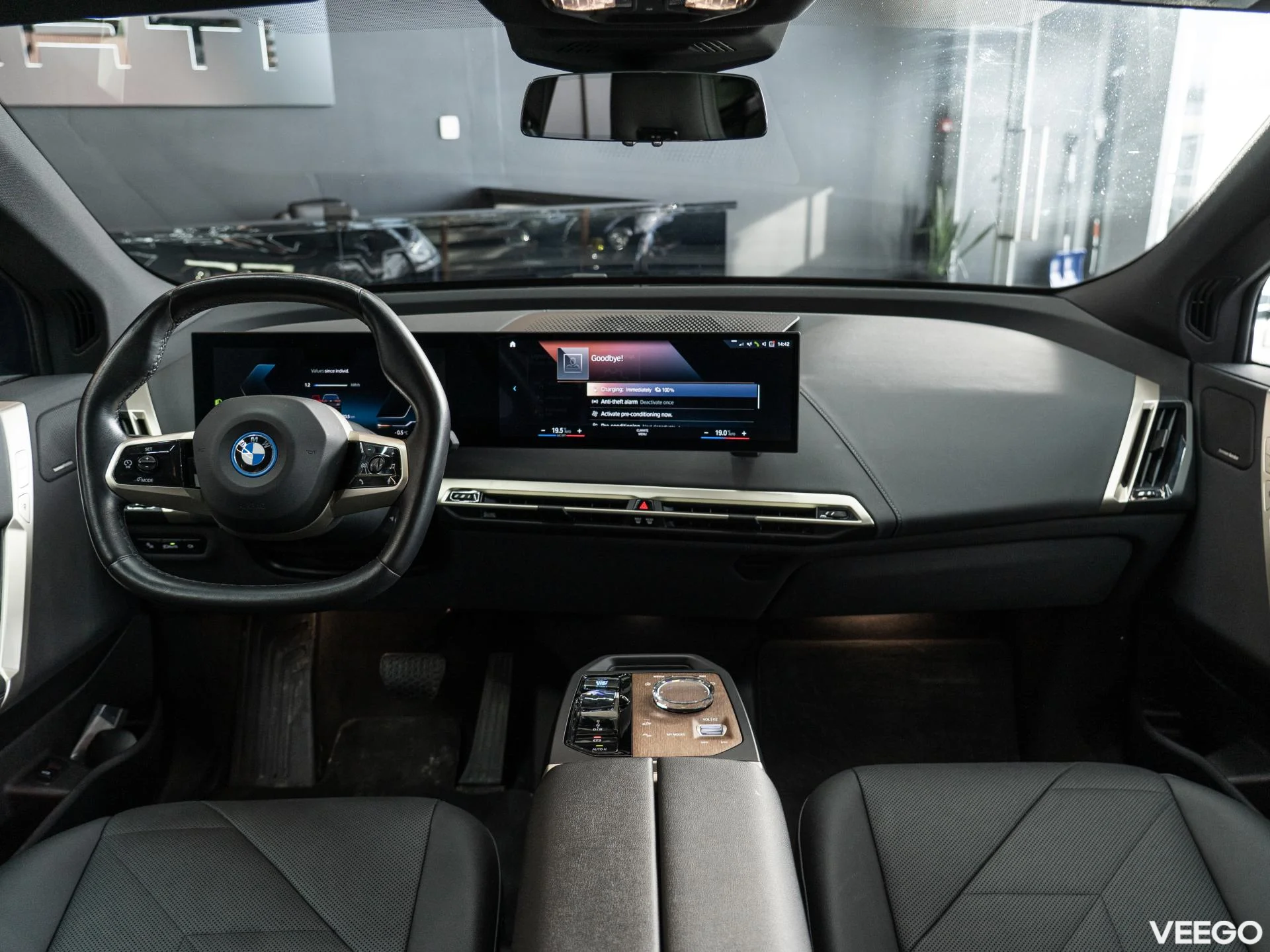 BMW iX 240kW