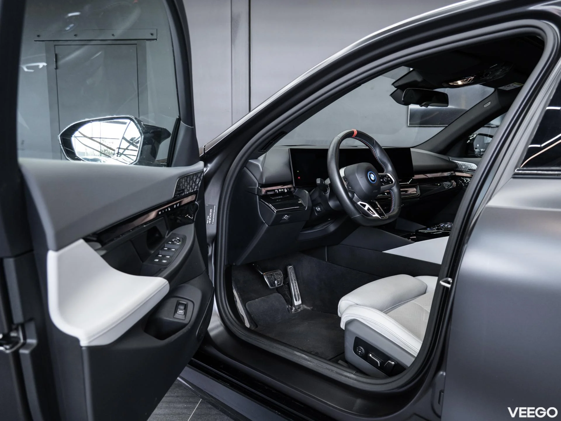 BMW i5 442kW