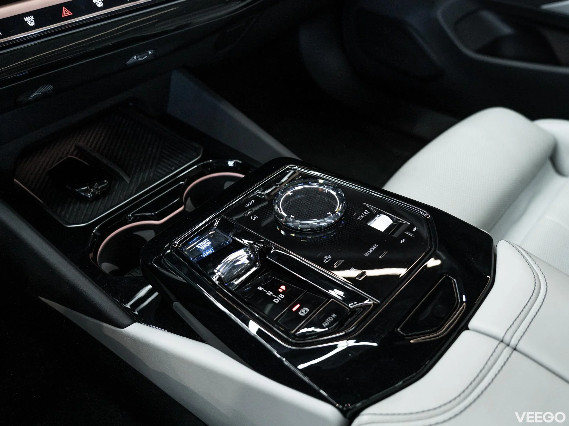 BMW i5 442kW
