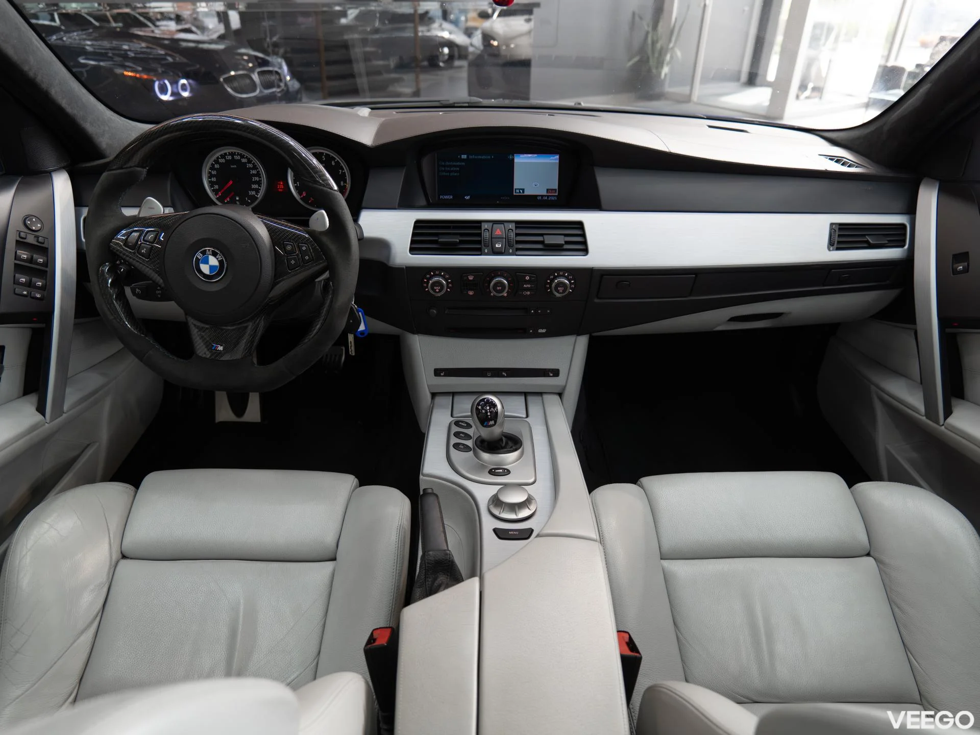 BMW M5 5.0 373kW