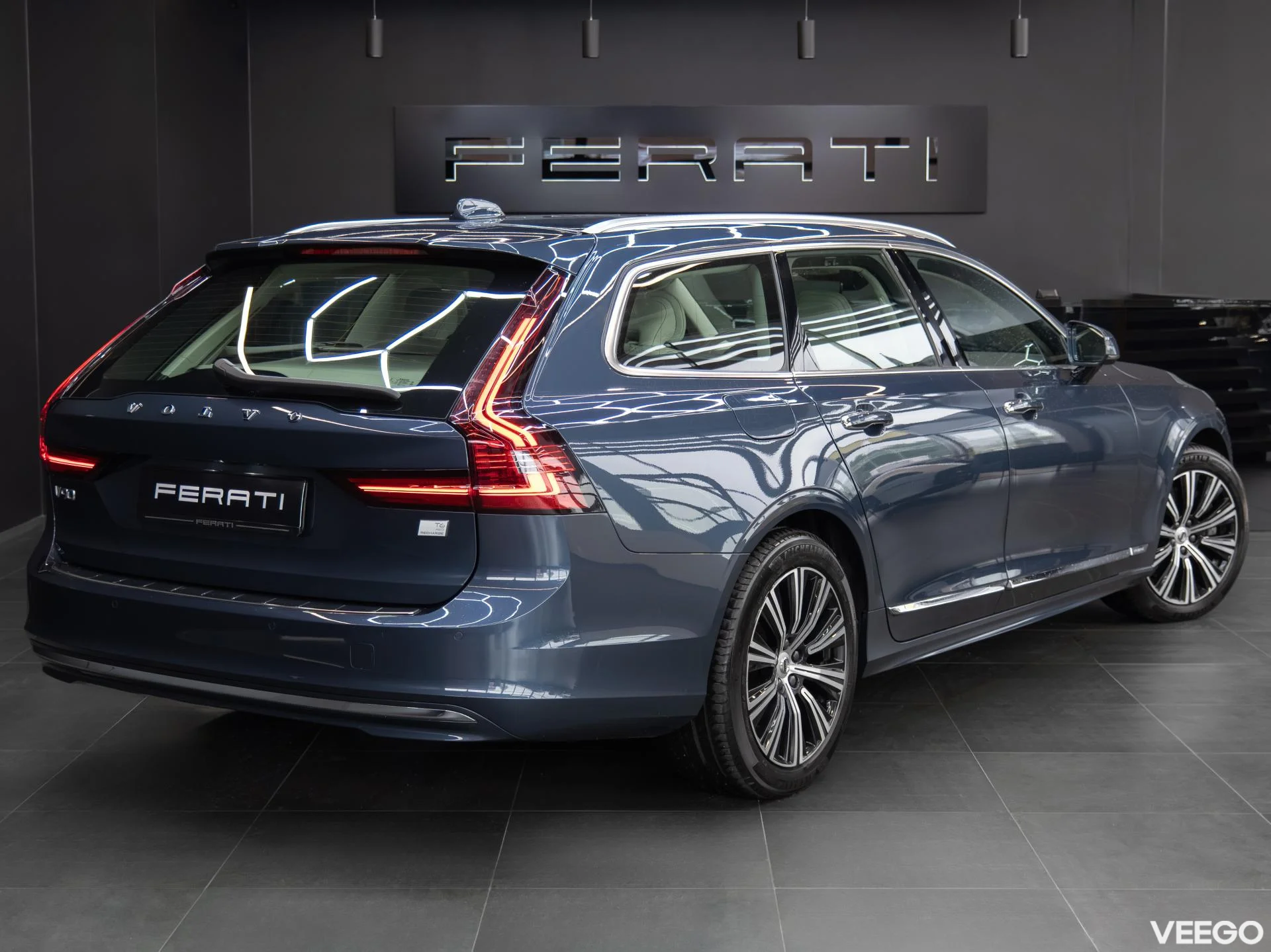 Volvo V90 2.0 251kW