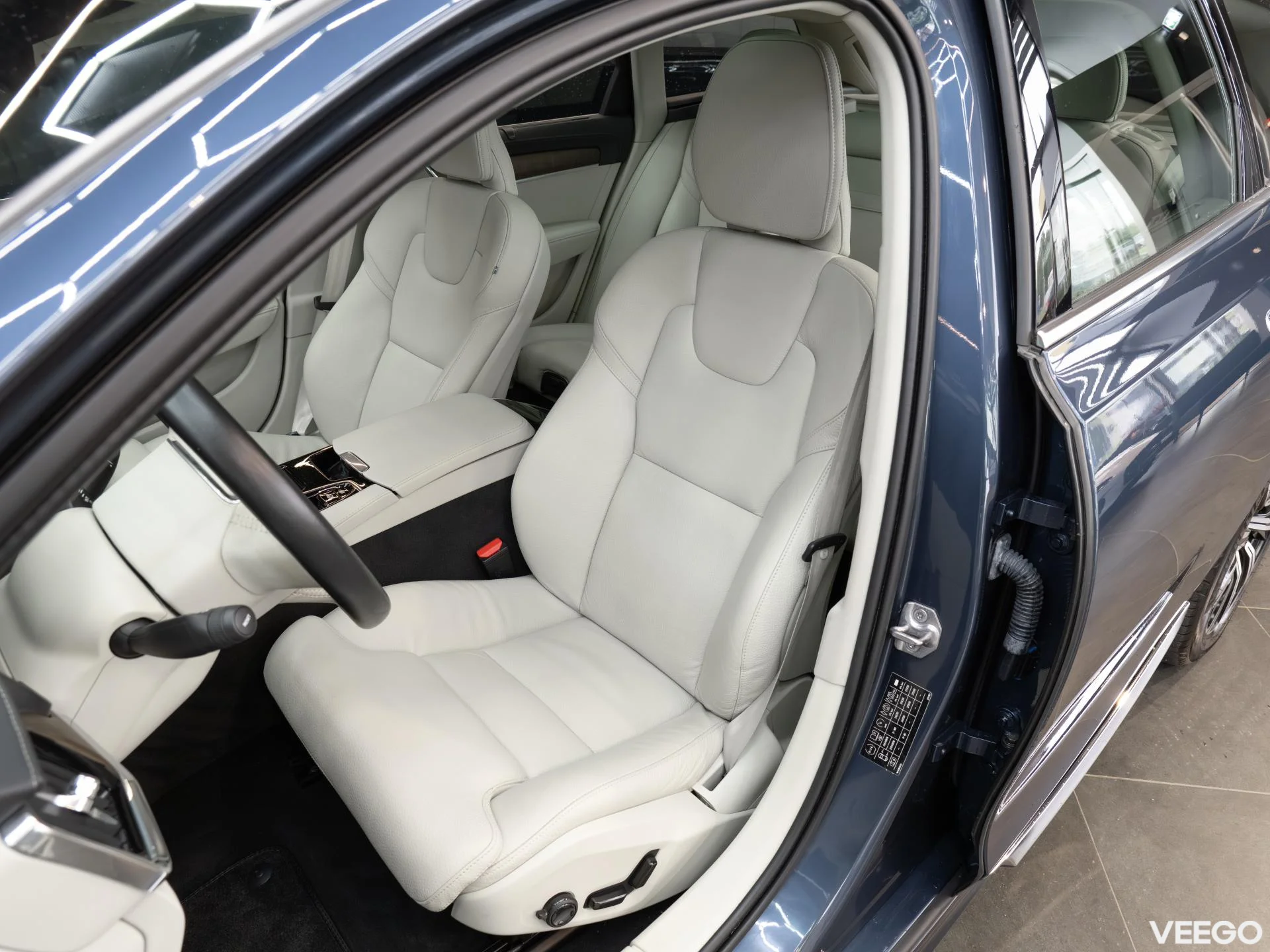 Volvo V90 2.0 251kW