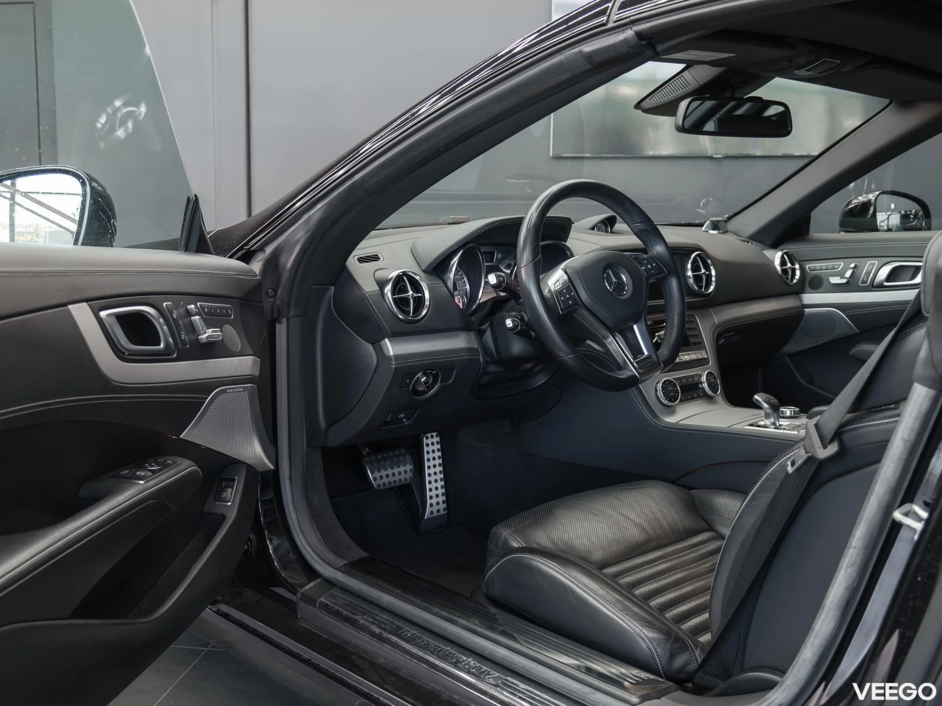 Mercedes-Benz SL500 4.7 320kW