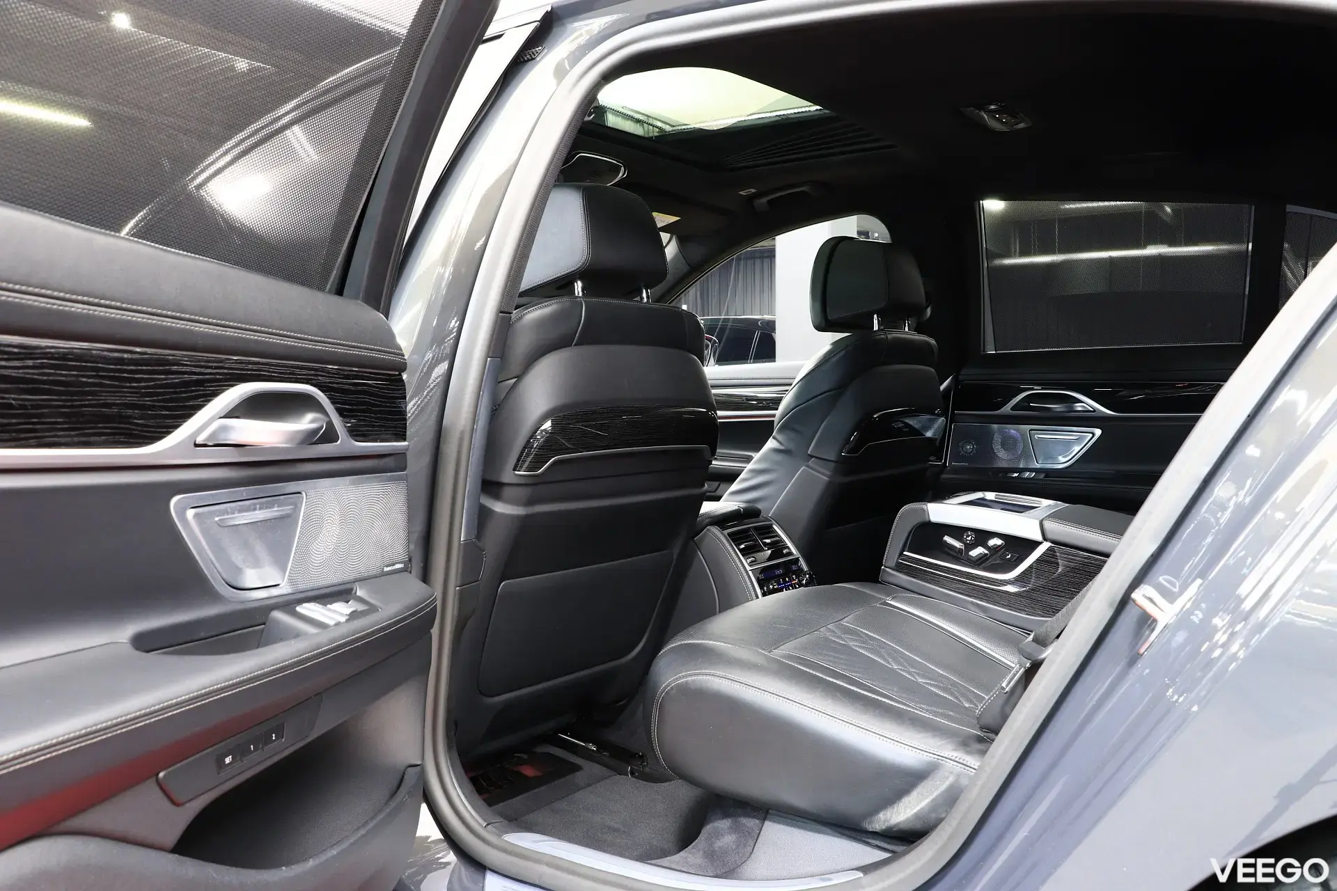 BMW 750 4.4 390kW