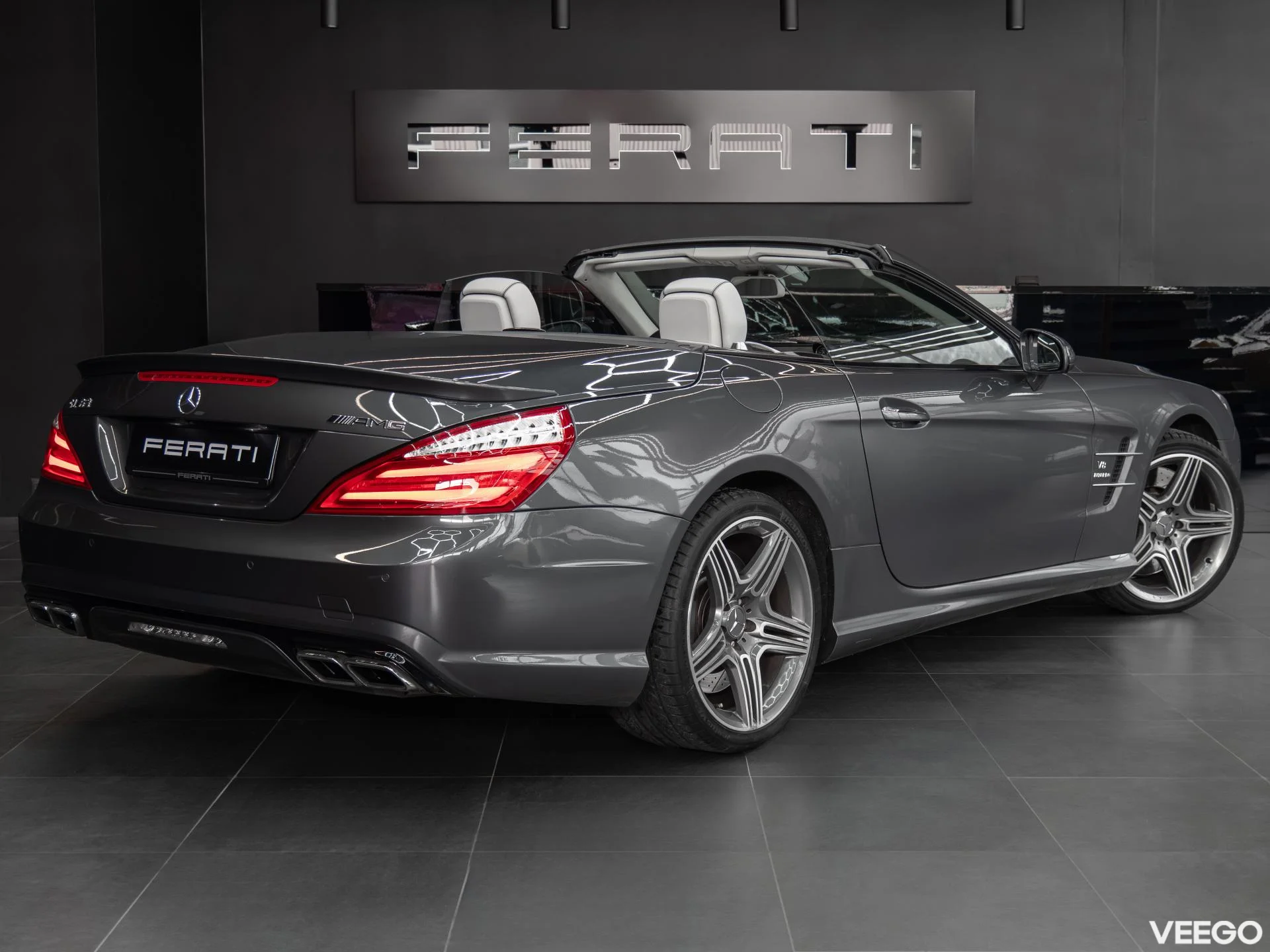 Mercedes-Benz SL63 AMG 5.5 395kW