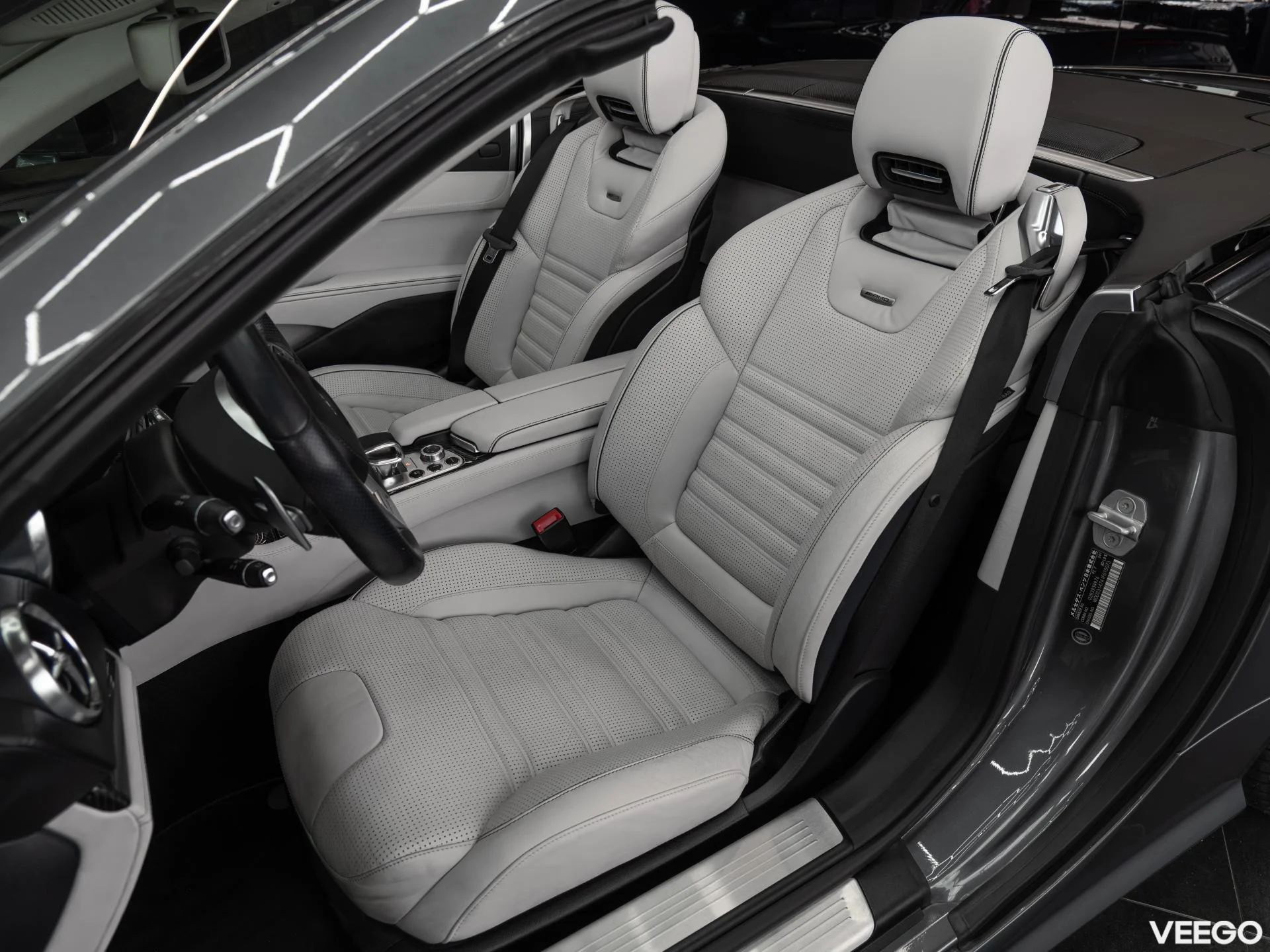 Mercedes-Benz SL63 AMG 5.5 395kW