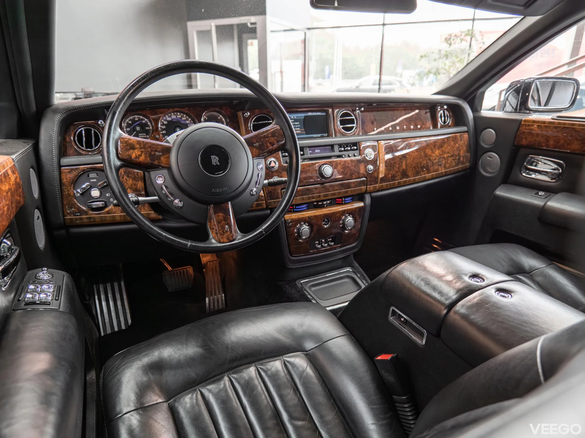 Rolls-Royce Phantom 6.8 338kW