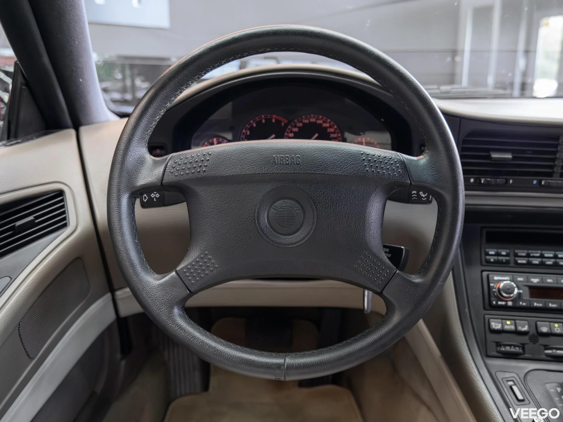 BMW 850 5.0 220kW