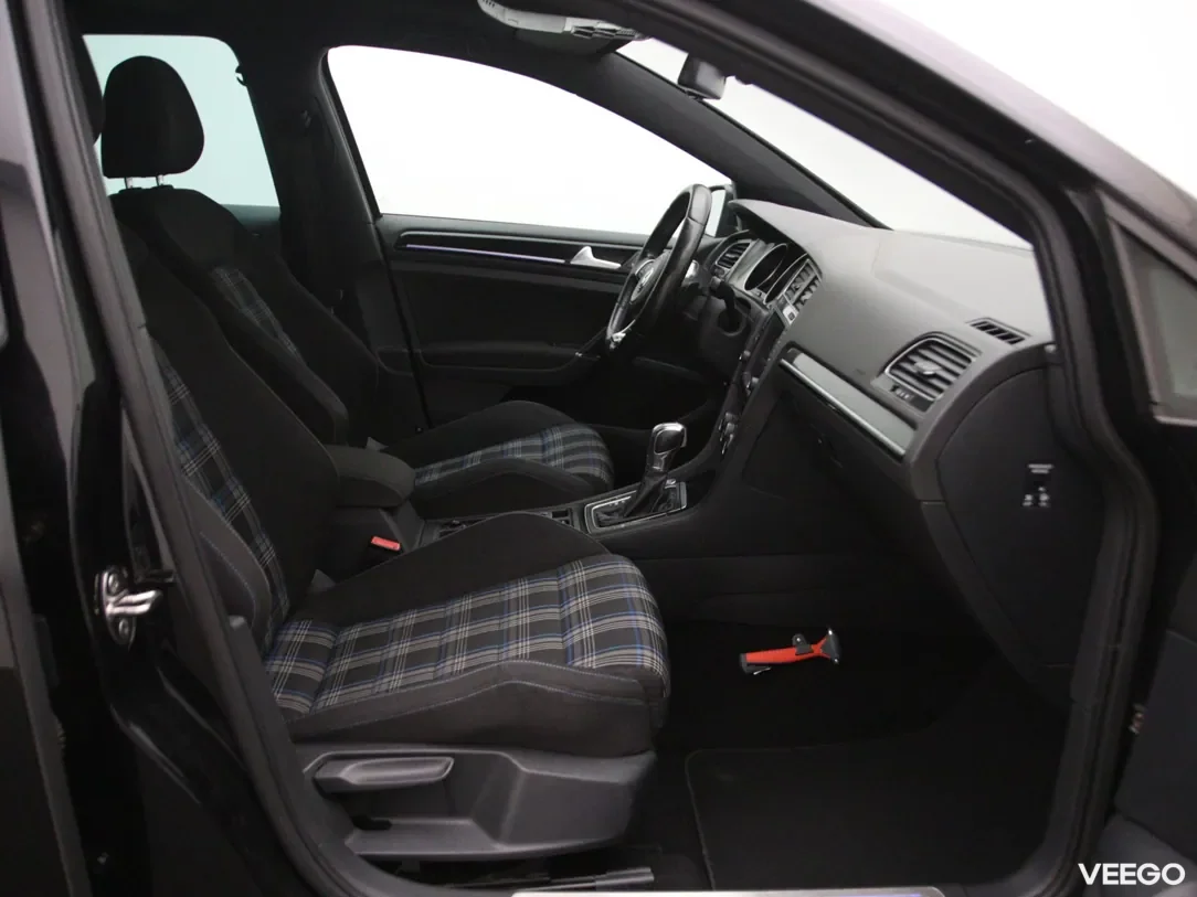 Volkswagen Golf 1.4 150kW