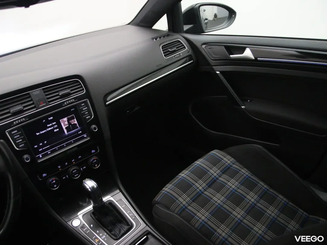 Volkswagen Golf 1.4 150kW