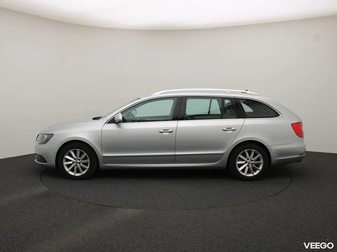 Skoda Superb 1.6 77kW