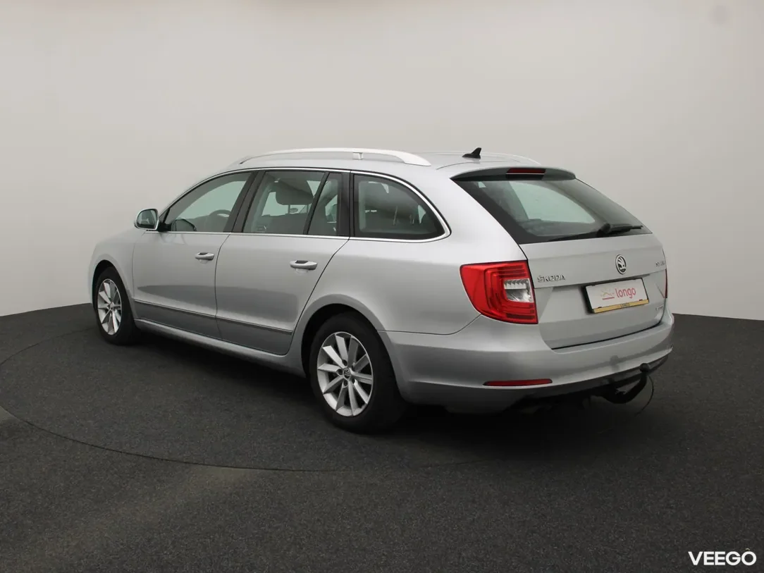 Skoda Superb 1.6 77kW