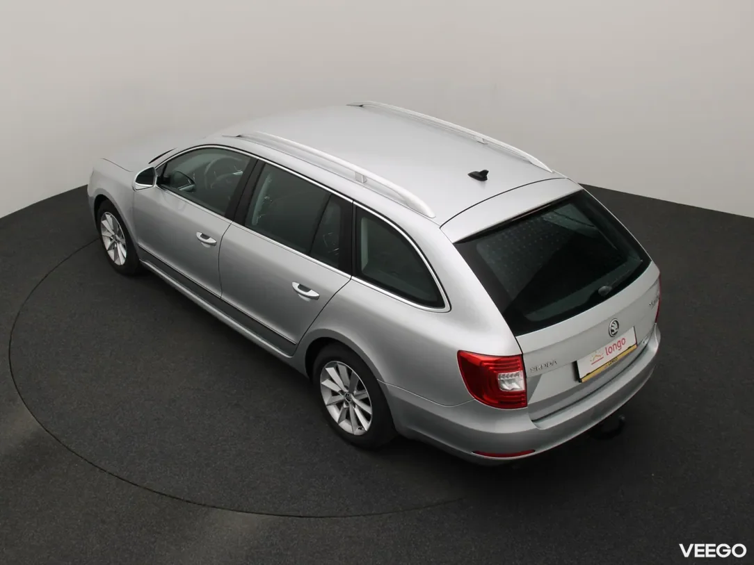 Skoda Superb 1.6 77kW