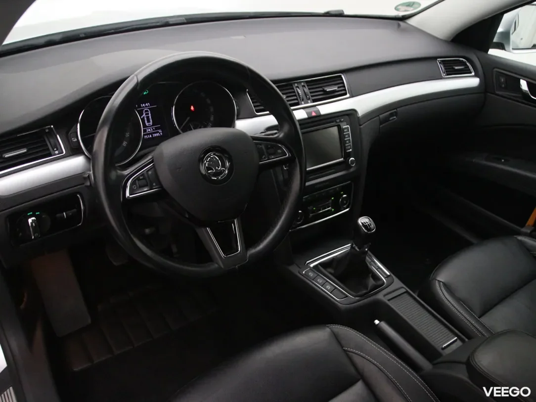 Skoda Superb 1.6 77kW