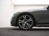 BMW 320 2 140kW thumbnail