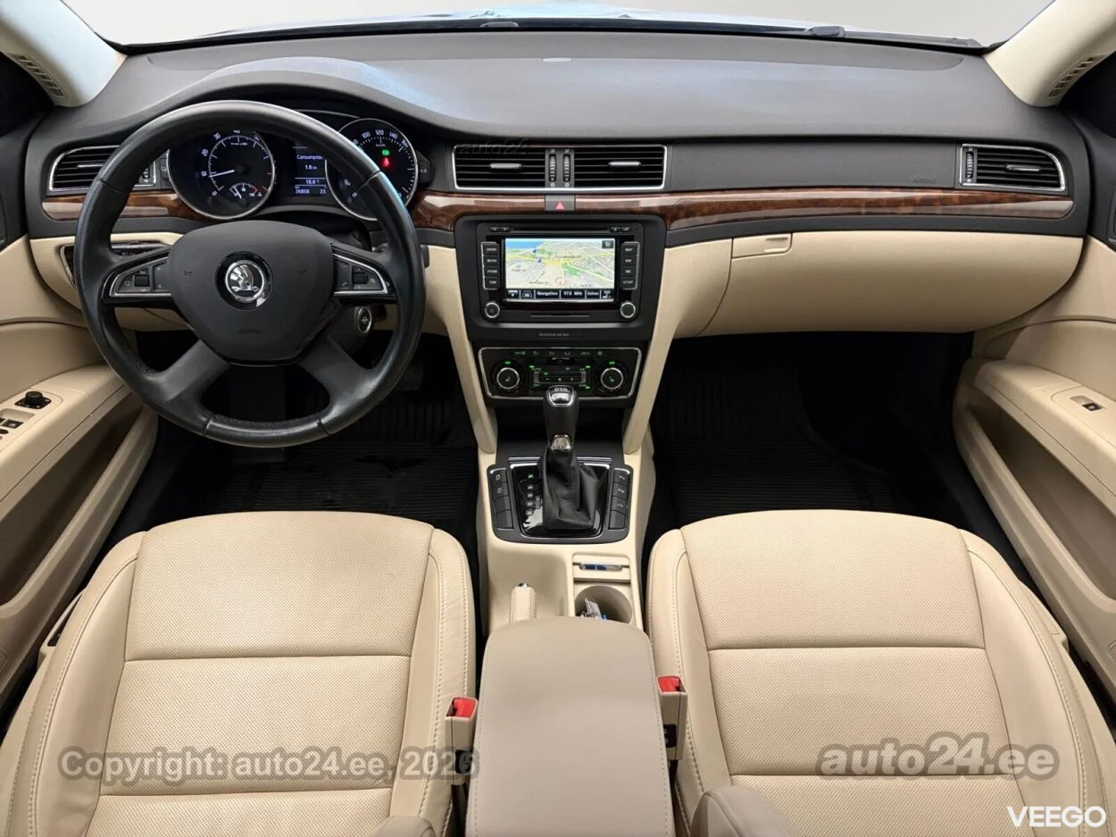Skoda Superb Combi Elegance 1.8 118kW