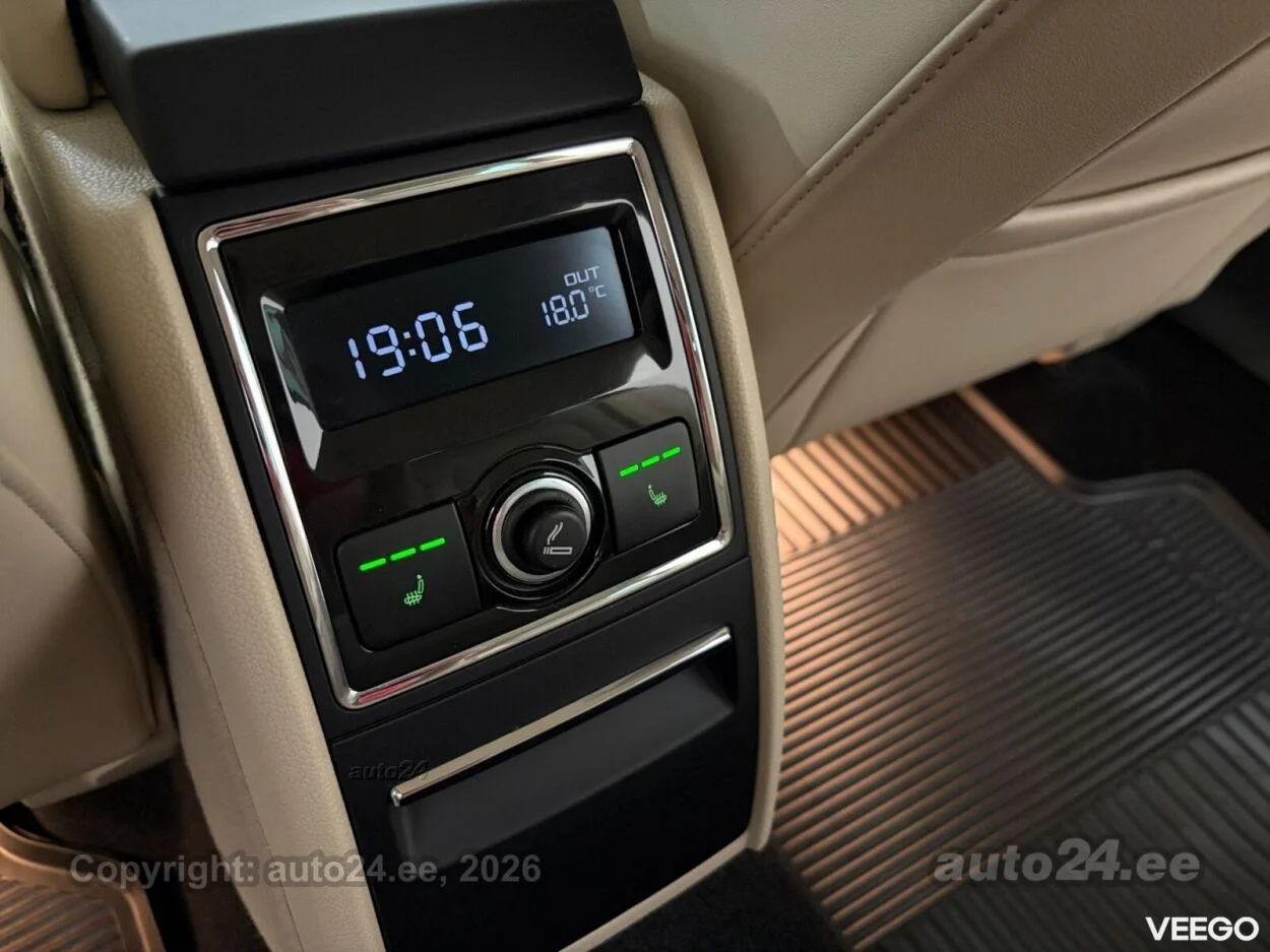 Skoda Superb Combi Elegance 1.8 118kW