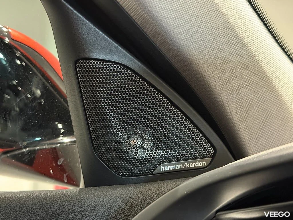 BMW 118 i Sport Line Aut Navi Harman/Kardon Backkamera PDC 17" 100kW