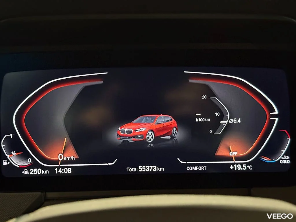 BMW 118 i Sport Line Aut Navi Harman/Kardon Backkamera PDC 17" 100kW