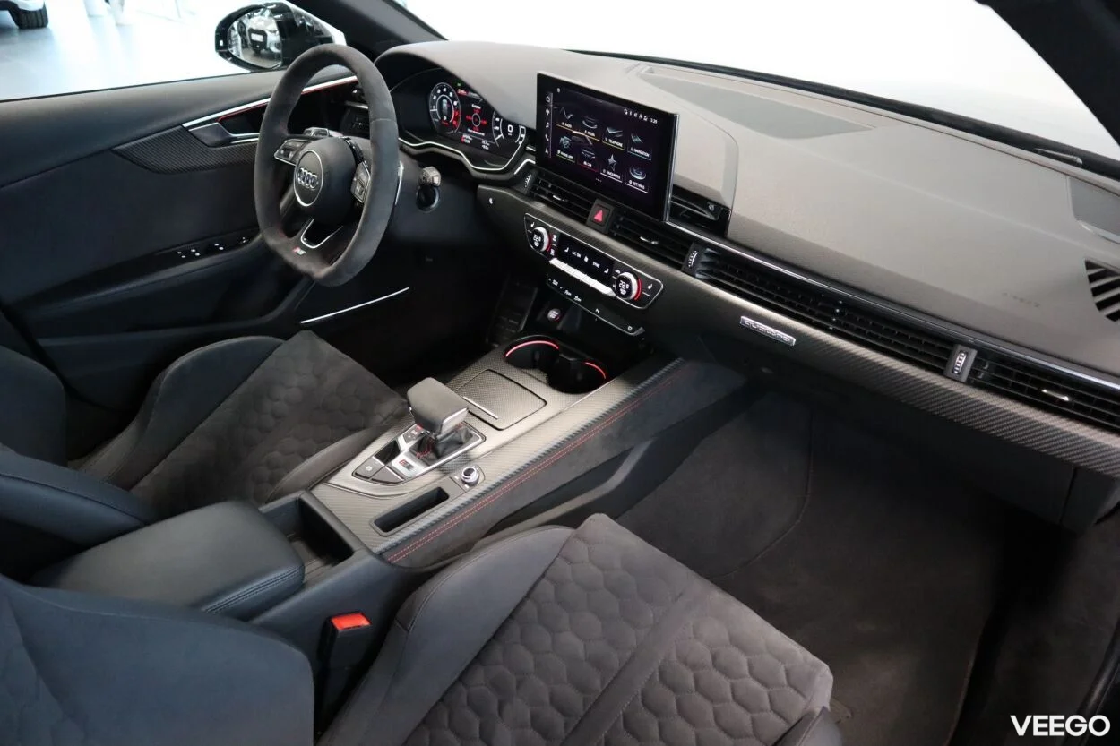 Audi RS 4 331kW
