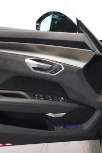 Audi e-tron GT 140kW thumbnail