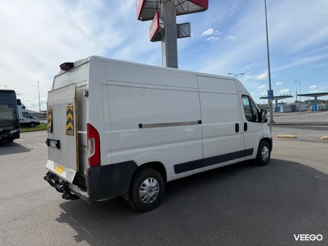 Peugeot Boxer  L3H2 tagaluuktõstukiga 2.2 96kW