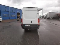 Iveco Daily 35S18 3 132kW thumbnail