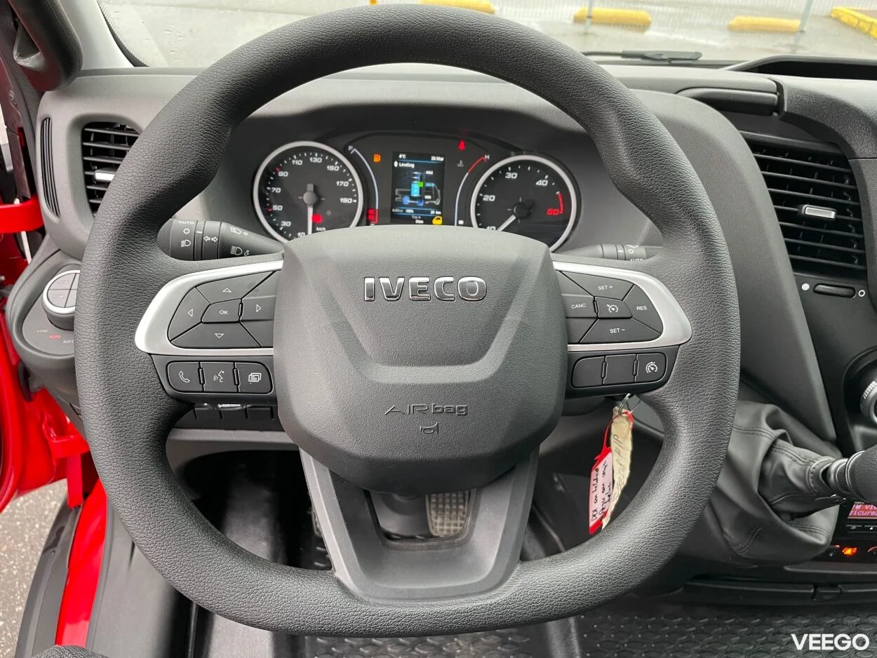 Iveco Daily  70C18H/P Tevor puksiirauto 3 129kW