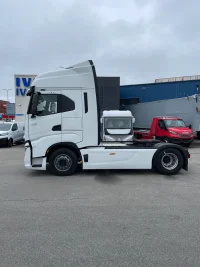 Iveco 500  AS440S50T/FP 0 368kW thumbnail