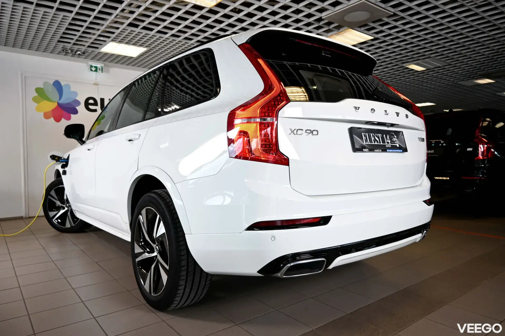 Volvo XC90 T8 TWIN ENGINE AWD R-DESIGN RECHARGE INTELLI SAFE 2 288kW
