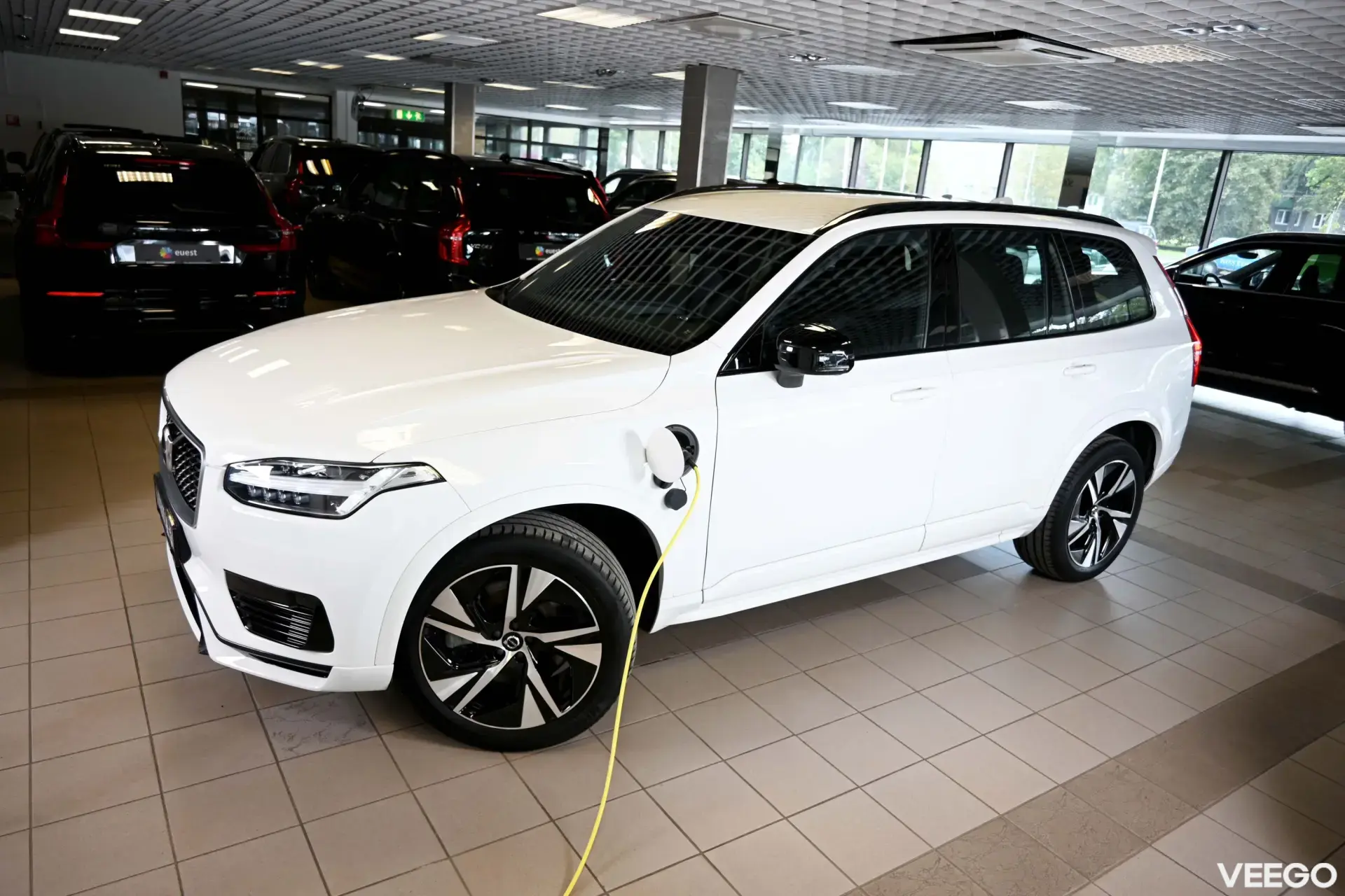 Volvo XC90 T8 TWIN ENGINE AWD R-DESIGN RECHARGE INTELLI SAFE 2 288kW