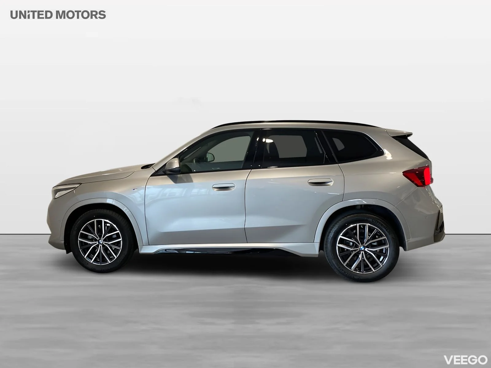 BMW X1 sDrive18i 4,95% ränta M-Sport Rattvärme Drag 0kW