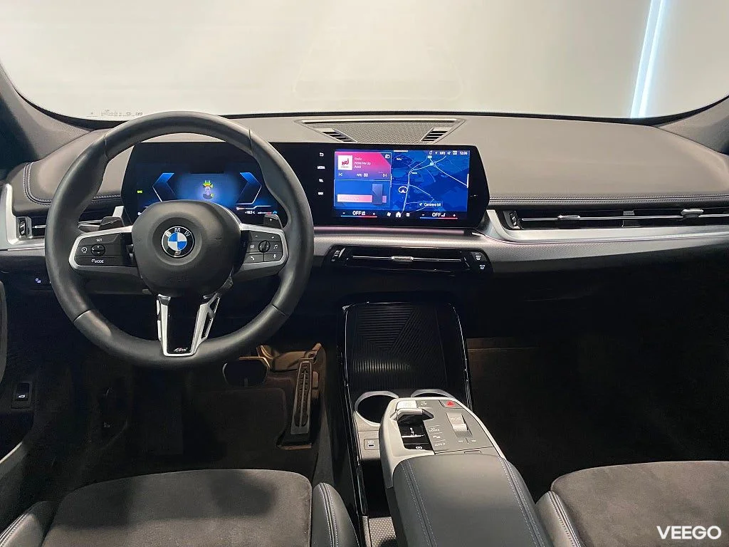 BMW X1 sDrive18i 4,95% ränta M-Sport Rattvärme Drag 0kW