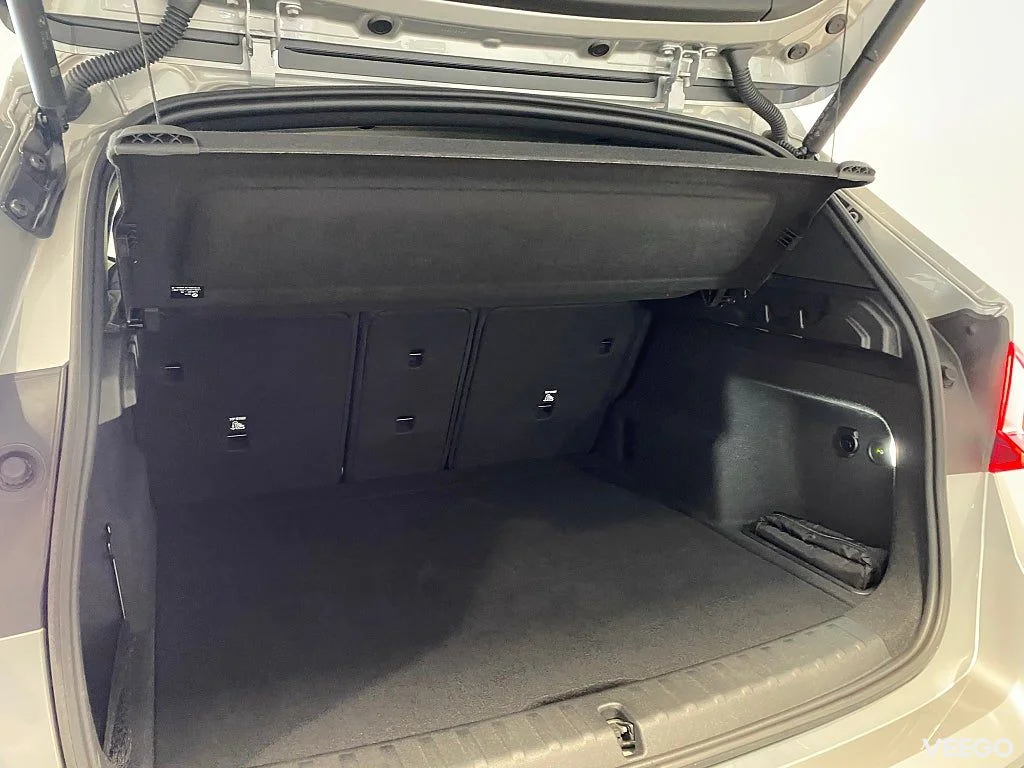 BMW X1 sDrive18i 4,95% ränta M-Sport Rattvärme Drag 0kW