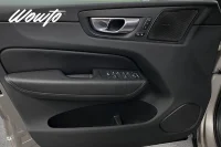 Volvo XC60 Recharge T6 AWD 350HK Core Edt /Pano /Drag /Moms 257kW thumbnail
