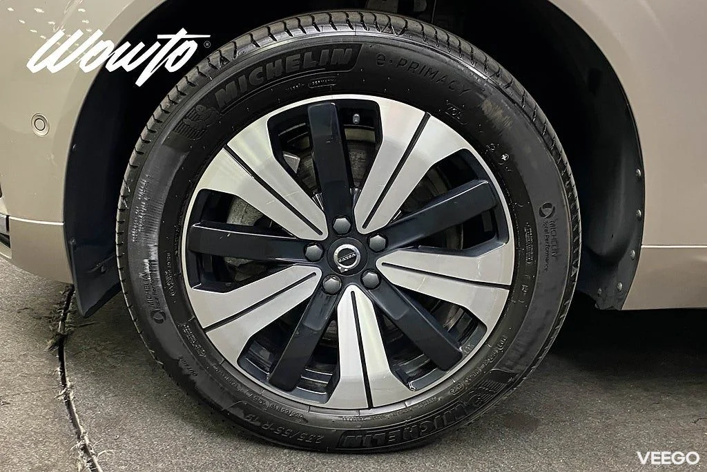 Volvo XC60 Recharge T6 AWD 350HK Core Edt /Pano /Drag /Moms 257kW