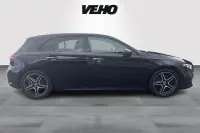 Mercedes-Benz A220 4Matic AMG night pakett 2 140kW thumbnail