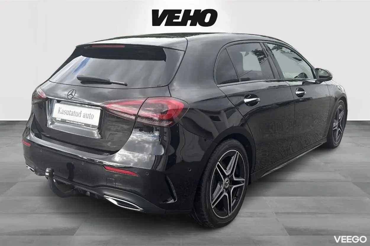 Mercedes-Benz A220 4Matic AMG night pakett 2 140kW