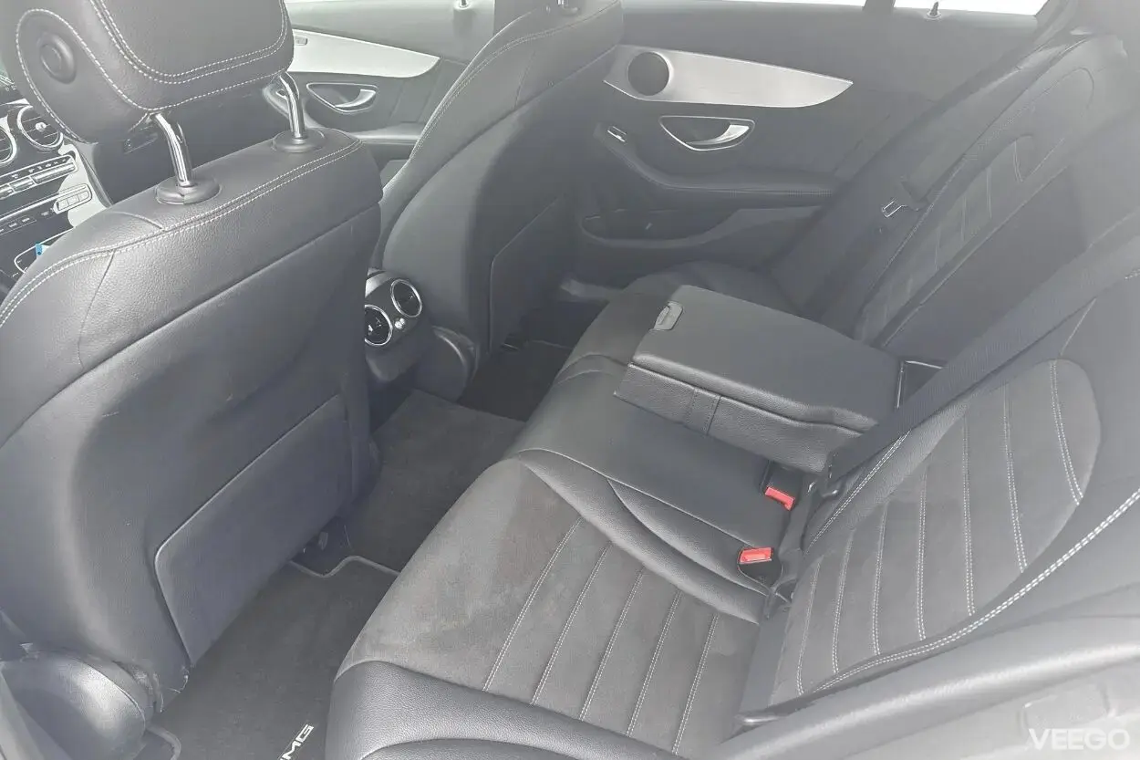 Mercedes-Benz C220 d 4matic AMG pakett 2 143kW