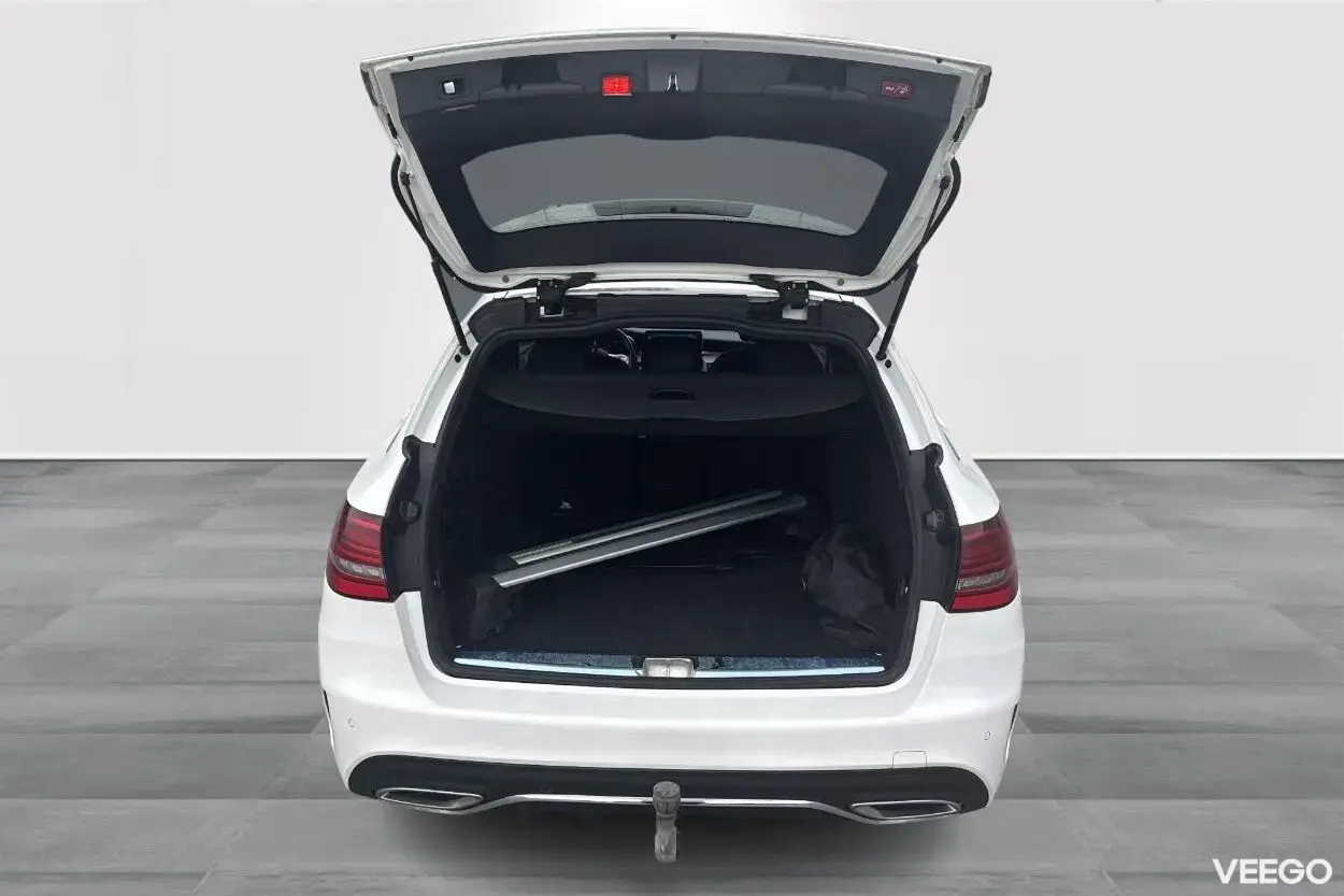 Mercedes-Benz C220 d 4matic AMG pakett 2 143kW