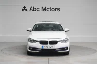 BMW 320 xDrive 2 140kW thumbnail