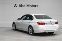 BMW 320 xDrive 2 140kW thumbnail